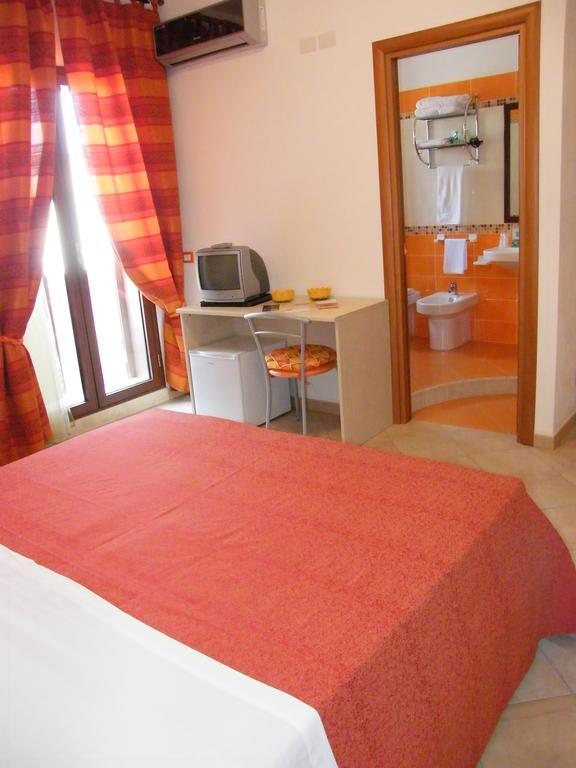 Oasi Del Sud Hotel Pozzallo Room photo